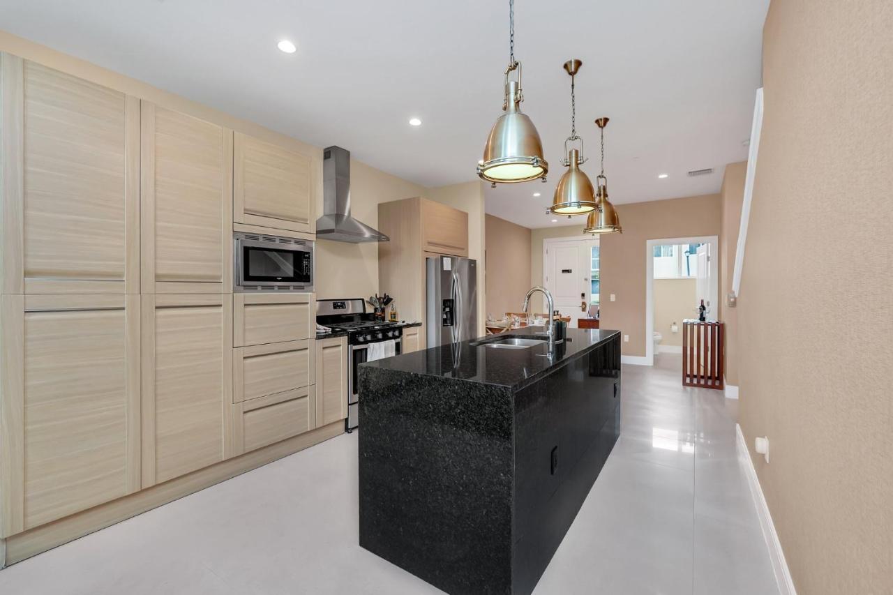 Luxury Villa Less Than A Mile From Disneyworld -Bonus Elevator- Orlando Buitenkant foto