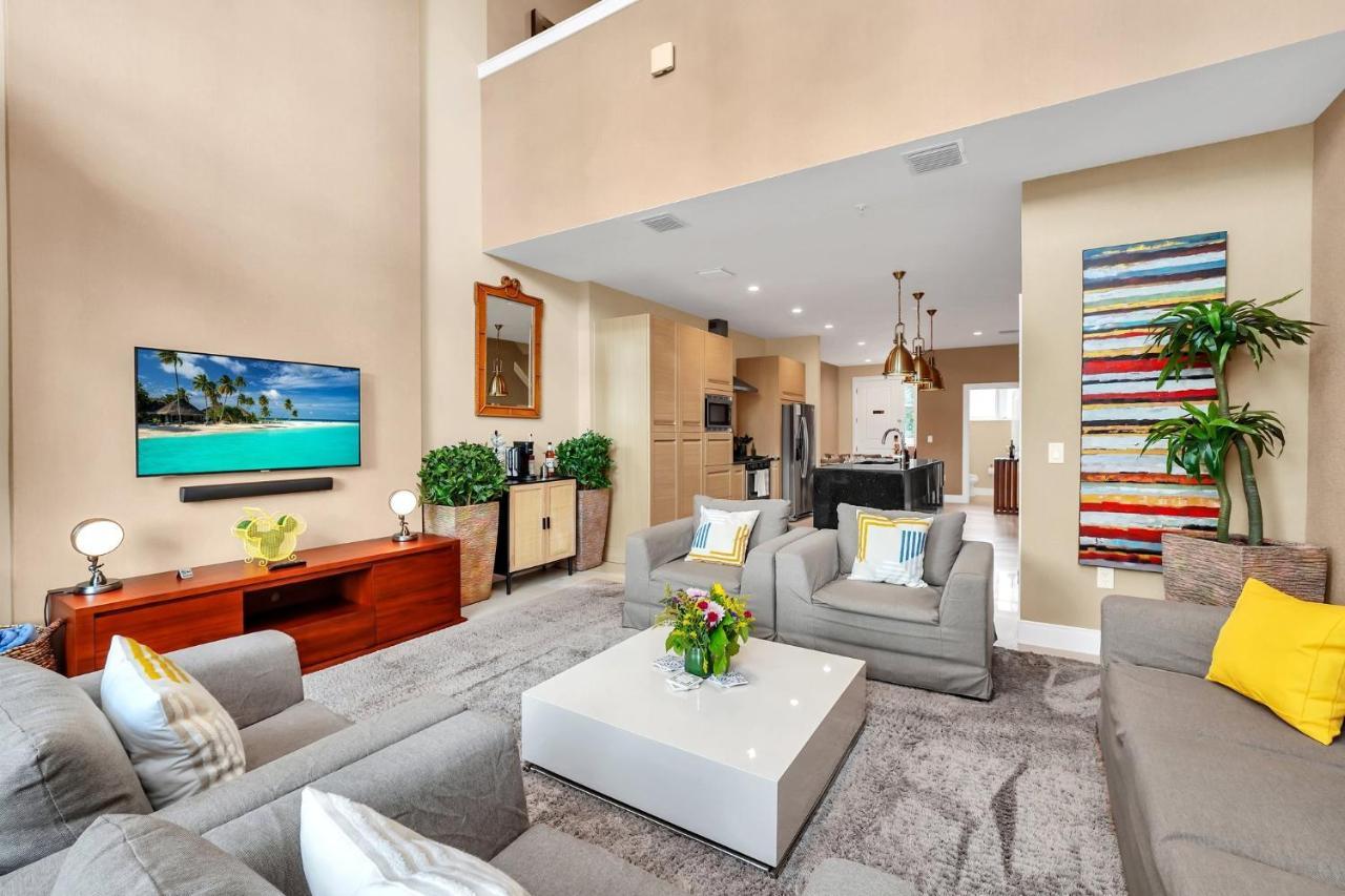 Luxury Villa Less Than A Mile From Disneyworld -Bonus Elevator- Orlando Buitenkant foto