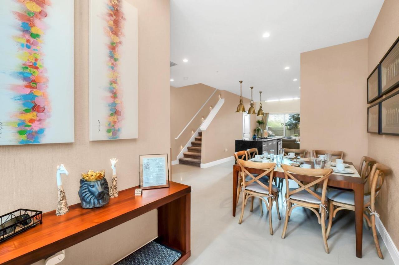 Luxury Villa Less Than A Mile From Disneyworld -Bonus Elevator- Orlando Buitenkant foto