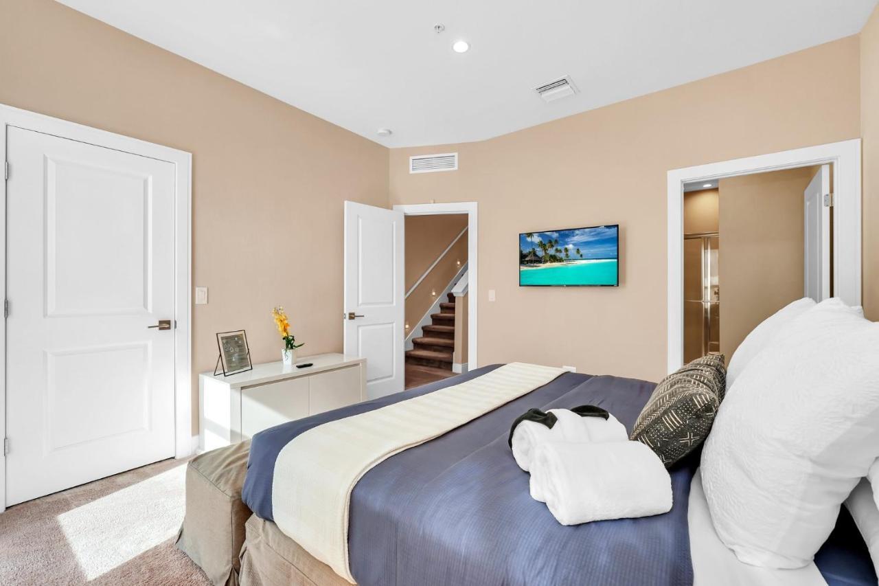 Luxury Villa Less Than A Mile From Disneyworld -Bonus Elevator- Orlando Buitenkant foto
