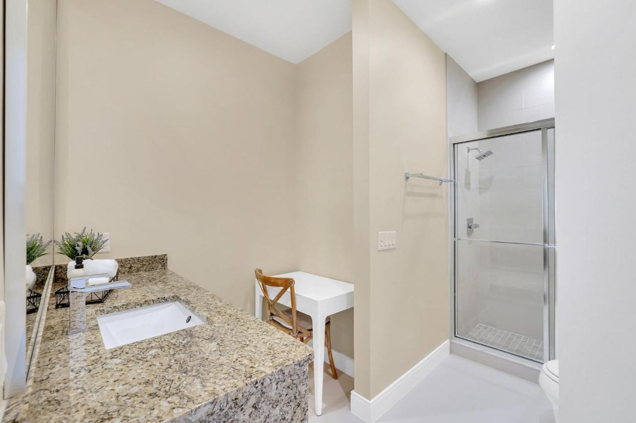 Luxury Villa Less Than A Mile From Disneyworld -Bonus Elevator- Orlando Buitenkant foto